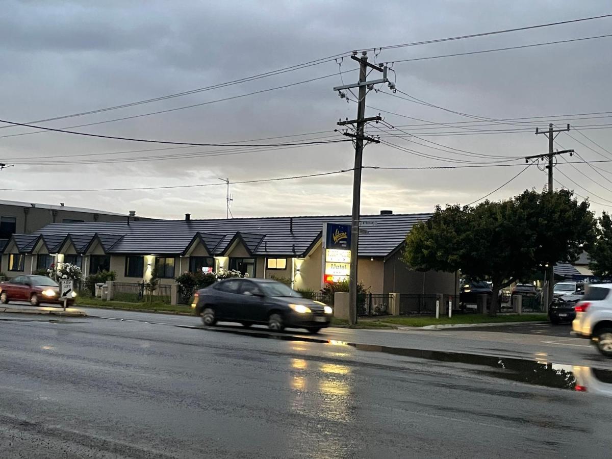 Shepparton Motor Inn Tudor House Motel Luaran gambar
