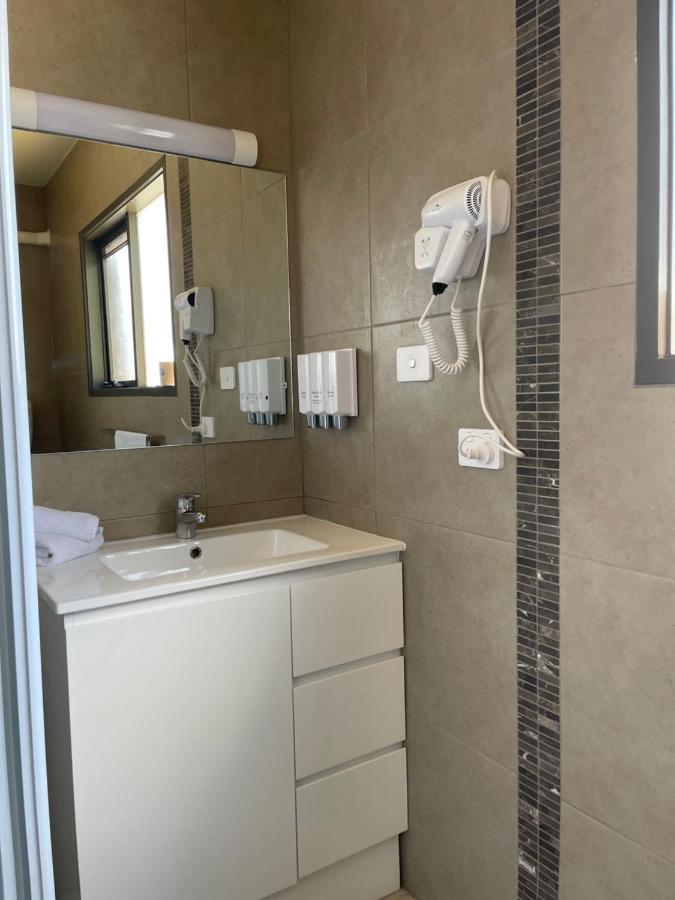 Shepparton Motor Inn Tudor House Motel Luaran gambar