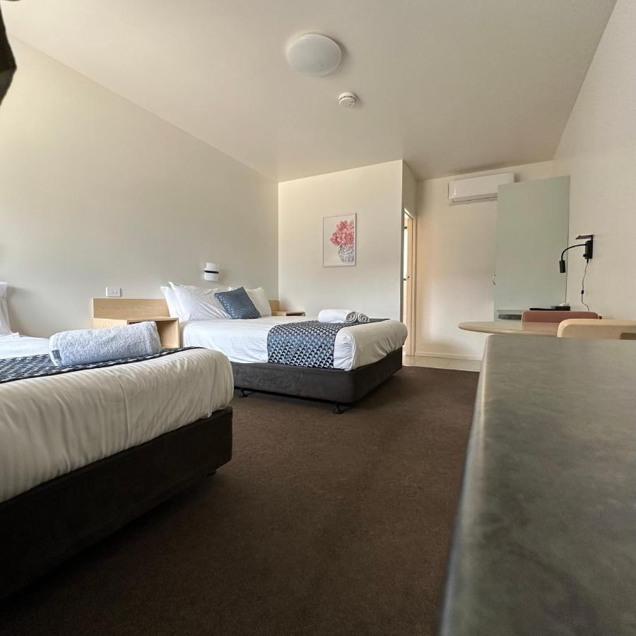 Shepparton Motor Inn Tudor House Motel Luaran gambar